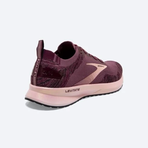 BROOKS Women's Levitate 4 (671 - Nocturne/Coral/Zinfandel) -Hoka Store 120335 671 h levitate 4 womens energy return running shoe