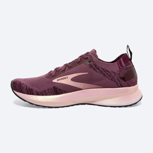 BROOKS Women's Levitate 4 (671 - Nocturne/Coral/Zinfandel) -Hoka Store 120335 671 m levitate 4 womens energy return running shoe