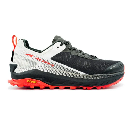 Altra Men's Olympus 4 (010 - Black/White) -Hoka Store 43237F04 726D 4F63 998C 81F9881DEA0F