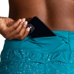 BROOKS Women's Chaser 7" Short (486 - Lagoon Speckle Print/Lagoon) -Hoka Store 72C3C3E6 ACC3 4E8C 9EAA 65933D96D012