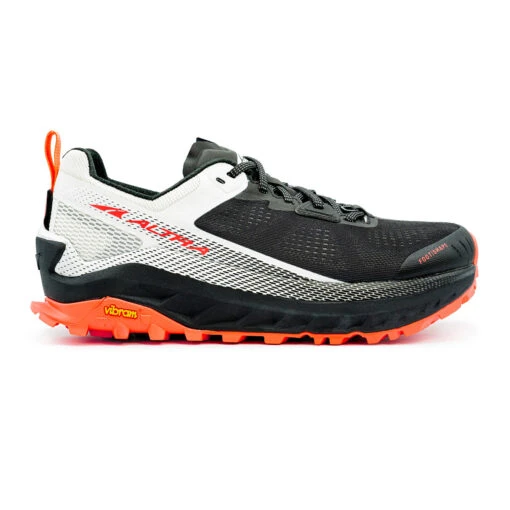 Altra Women's Olympus 4 (010 - Black/White) -Hoka Store B9CC9838 3261 420E A5A1 4EB84929BD73